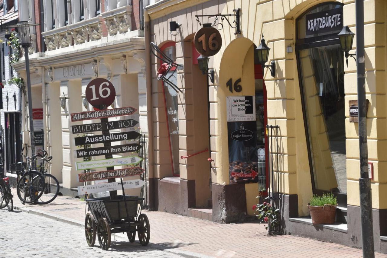 Fewo1846 - An Der Alten Kaffeeroesterei - Stilvoll Eingerichtete 2-Zimmer-Wohnung Im Stadtzentrum Фленсбург Екстер'єр фото