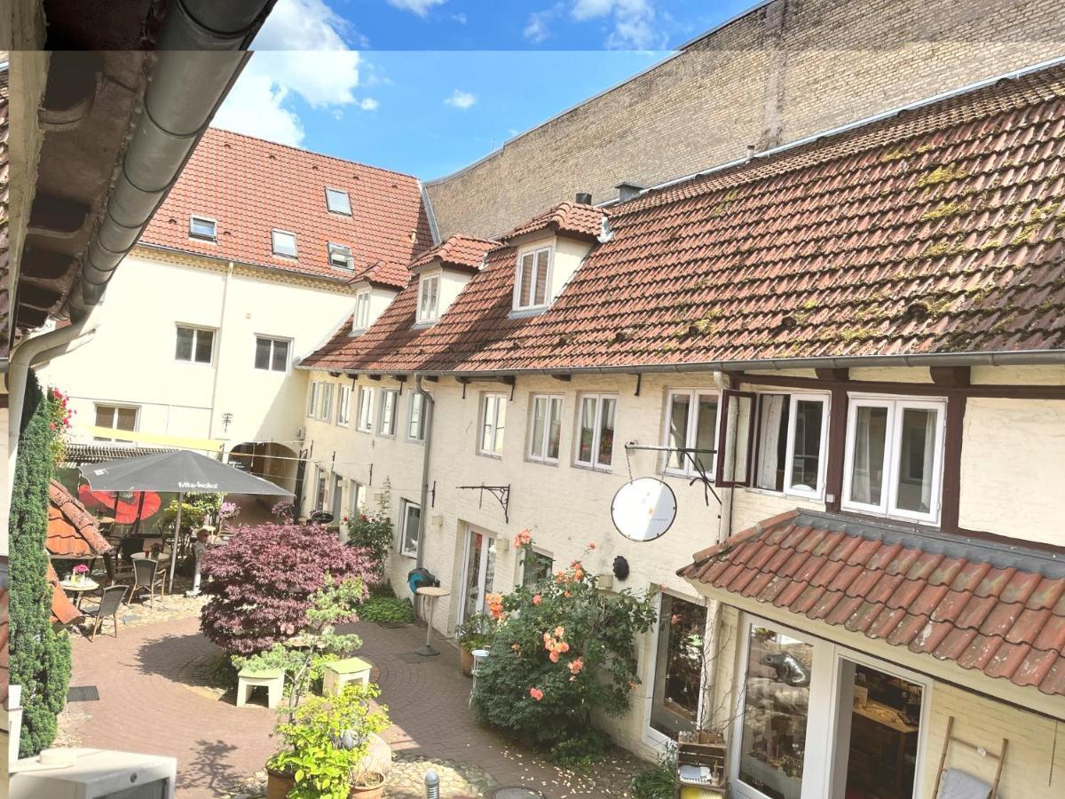 Fewo1846 - An Der Alten Kaffeeroesterei - Stilvoll Eingerichtete 2-Zimmer-Wohnung Im Stadtzentrum Фленсбург Екстер'єр фото